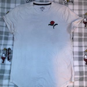 Men’s Hollister rose T-shirt